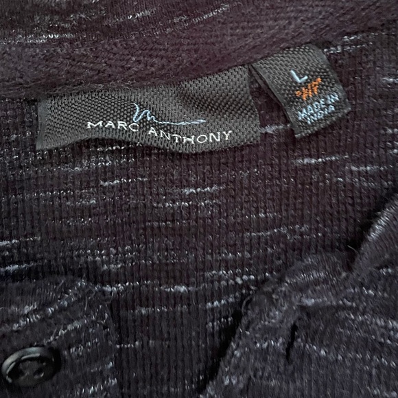 Marc Anthony L long sleeve with buttons - Picture 2 of 2